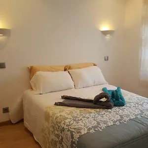  Apartment Apartamento Cardoso Ii. A 5 Minuto A Pe Da Praia Do Peneco